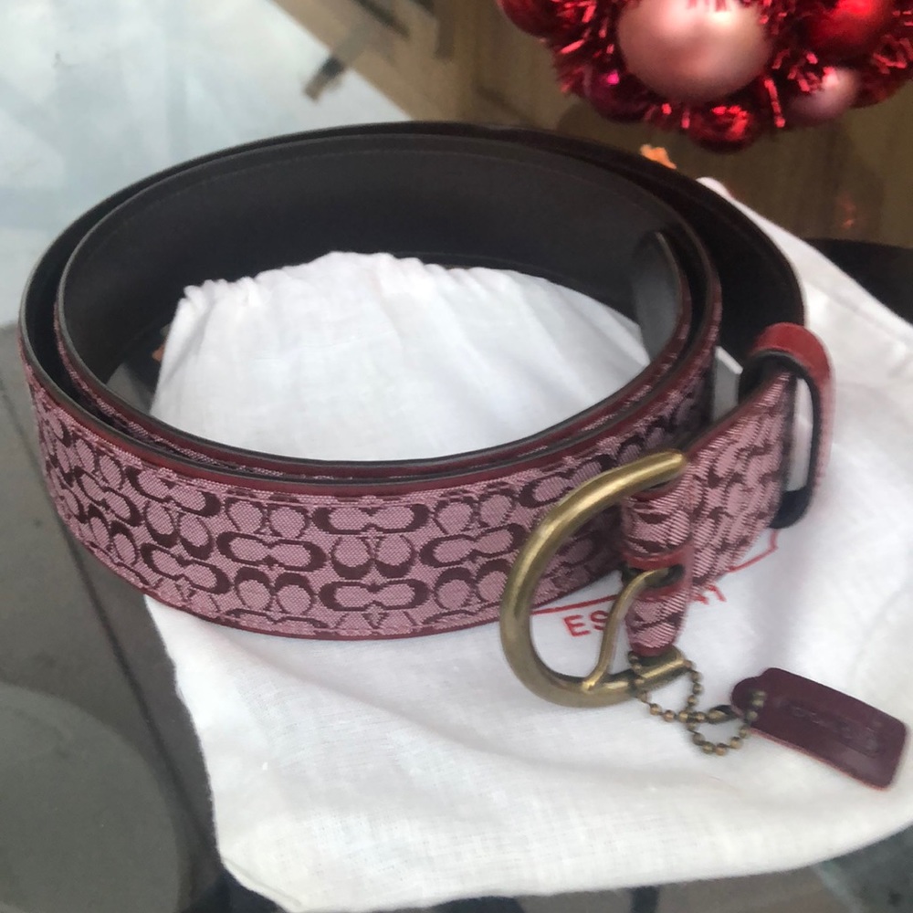 Coach SoHo signature belt